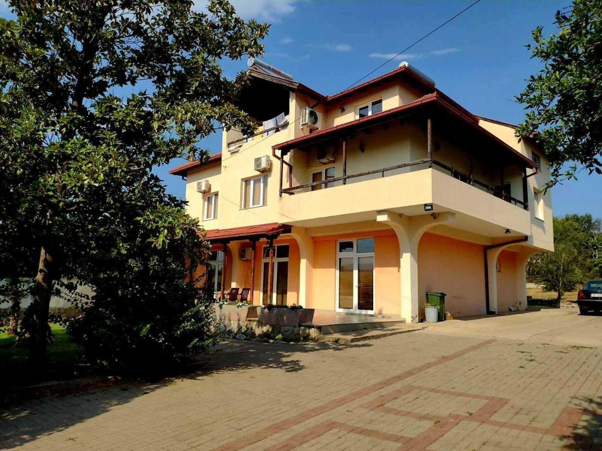 Shale Apartments And Rooms Gevgelija Eksteriør bilde