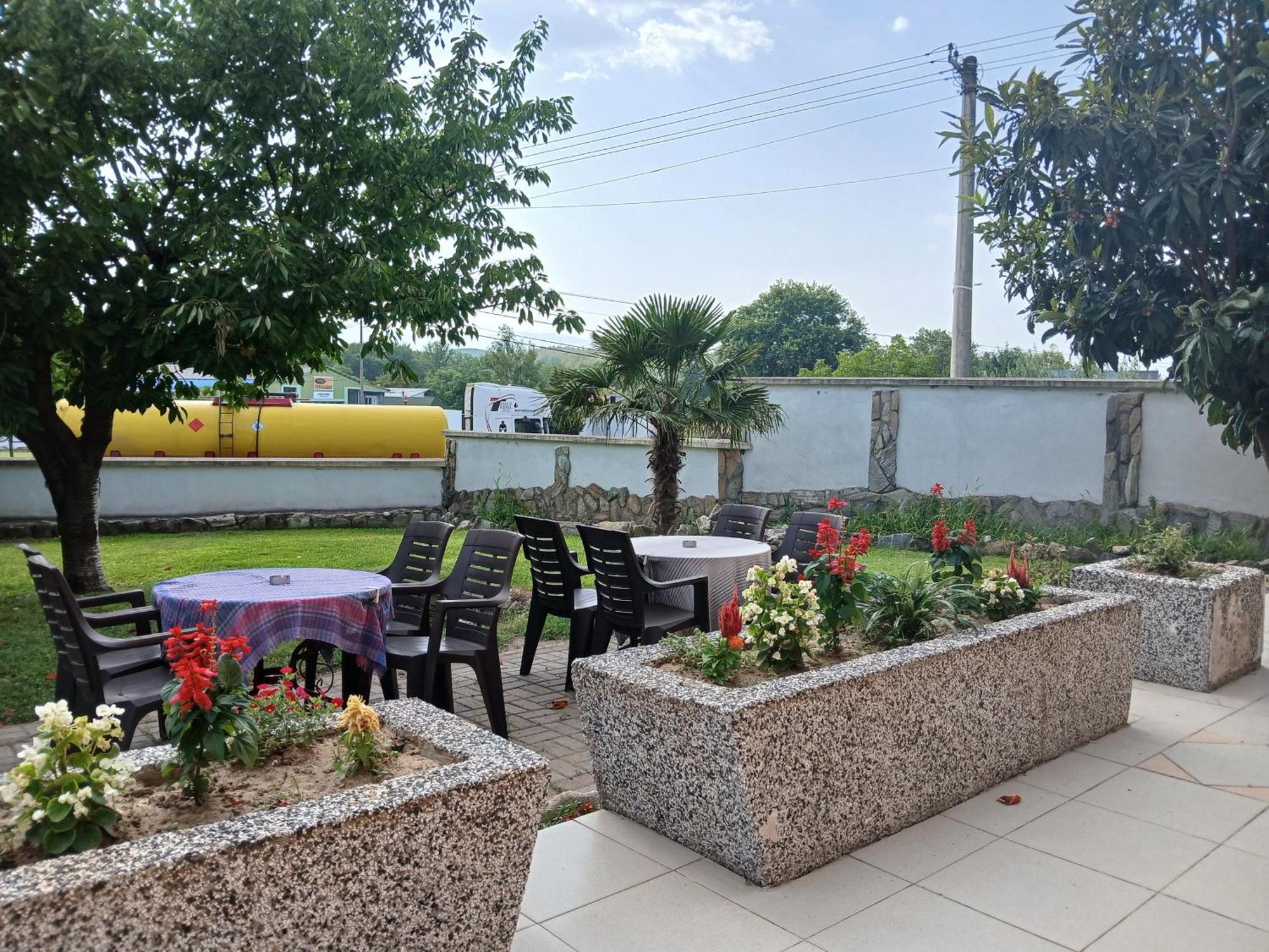Shale Apartments And Rooms Gevgelija Eksteriør bilde